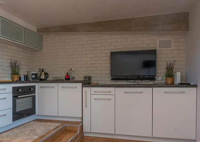 Warynskiego 9 - Piekna Panorama Miasta - Smart Tv 42 Cale - Wifi - Ekspres Kapsulkowy - W Pelni Wyposazona Kuchnia