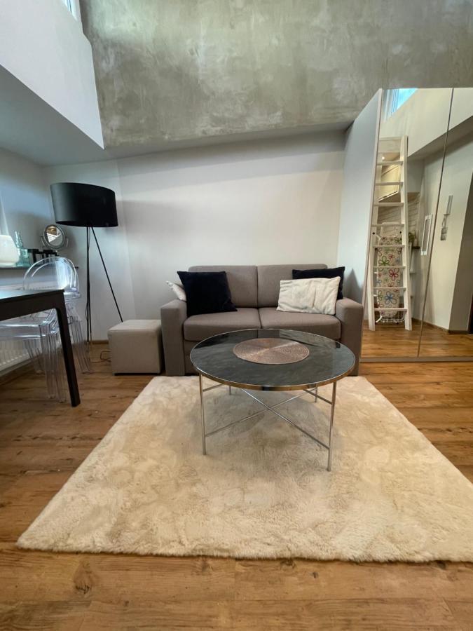 Warynskiego 9 - Piekna Panorama Miasta - Smart Tv 42 Cale - Wifi - Ekspres Kapsulkowy - W Pelni Wyposazona Kuchnia Apartamento Varsovia