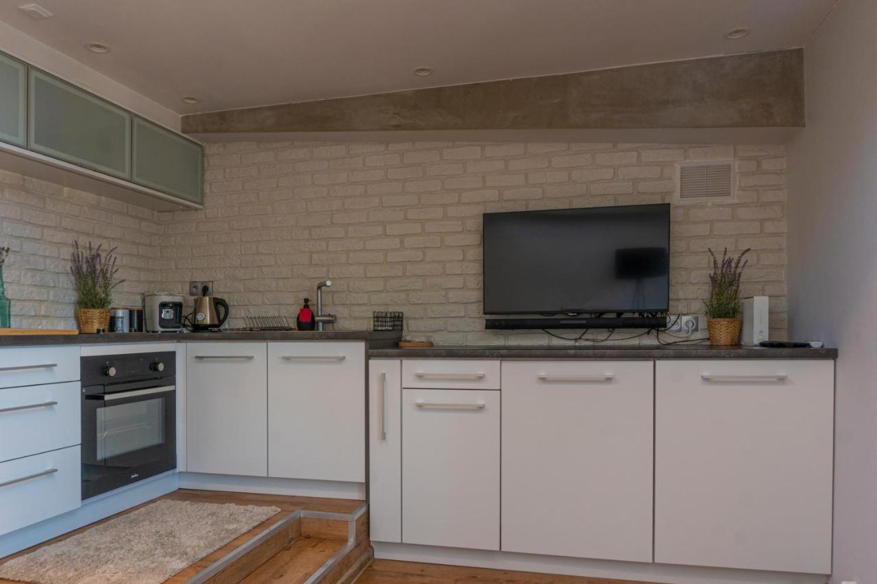 Warynskiego 9 - Piekna Panorama Miasta - Smart Tv 42 Cale - Wifi - Ekspres Kapsulkowy - W Pelni Wyposazona Kuchnia *