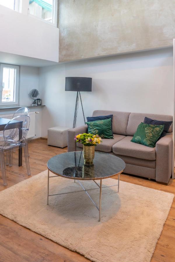 Warynskiego 9 - Piekna Panorama Miasta - Smart Tv 42 Cale - Wifi - Ekspres Kapsulkowy - W Pelni Wyposazona Kuchnia Apartamento Varsovia